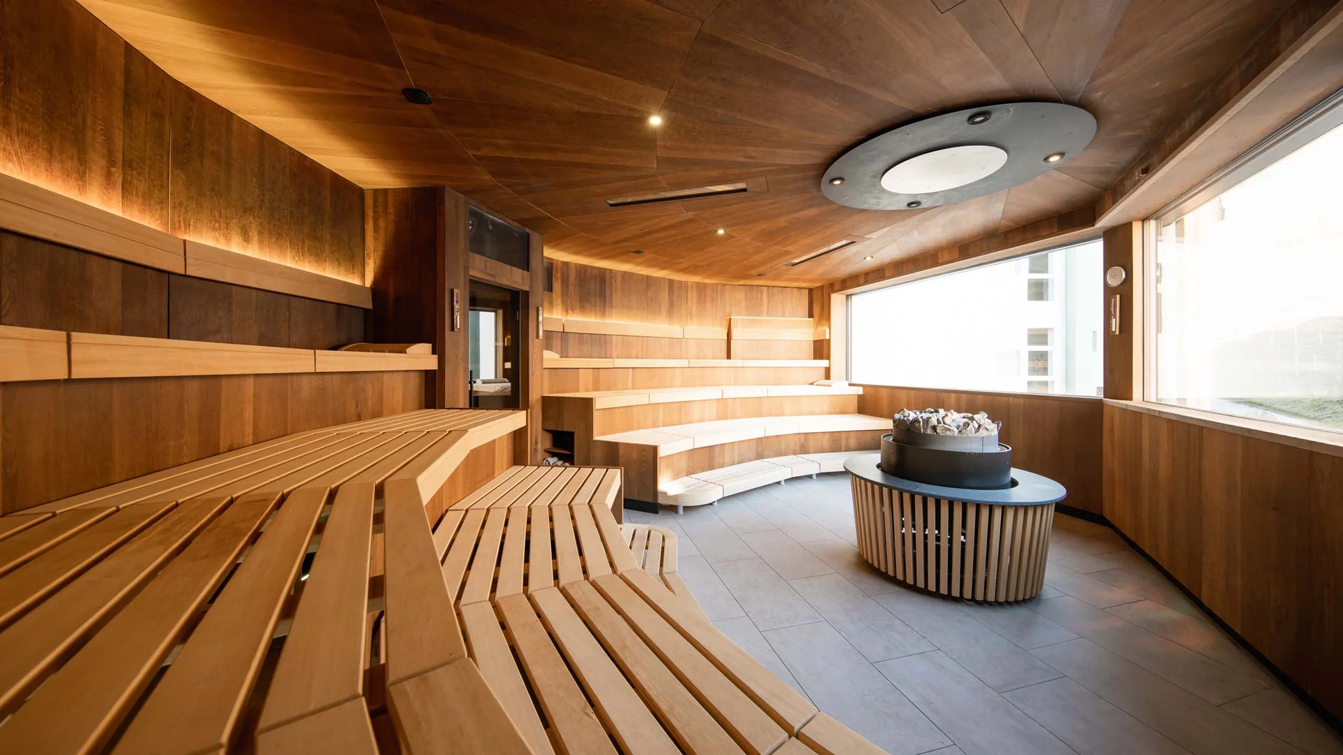 SEELEITEN Lake Spa Hotel: Ihr Wellnesshotel in Südtirol SEELEITEN Lake Spa Hotel: Ihr Wellnesshotel in Südtirol